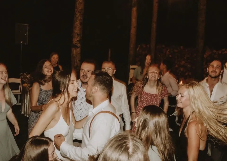 How to Communicate With Wedding Guests of All Ages